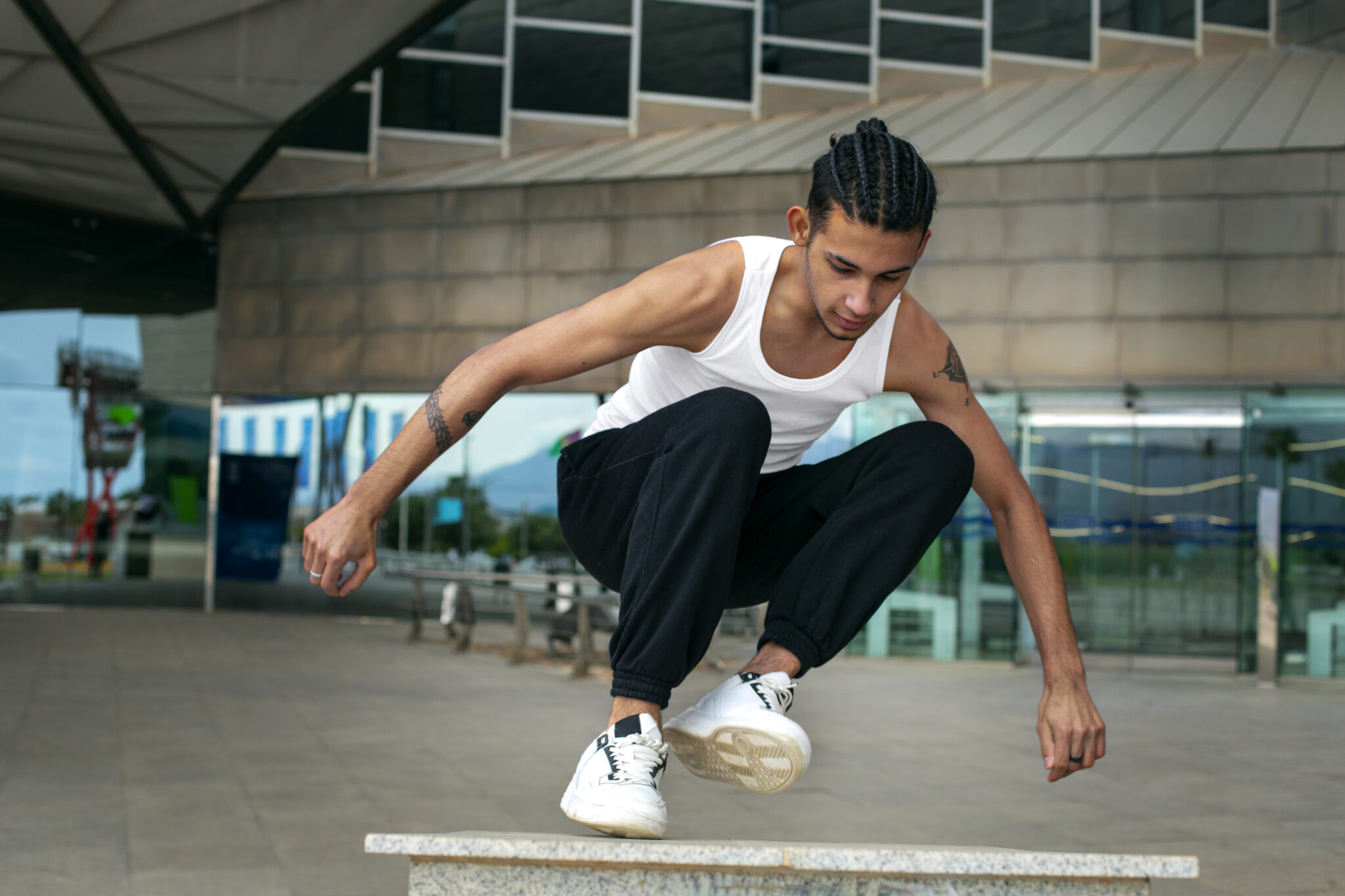 full-shot-boy-doing-parkour